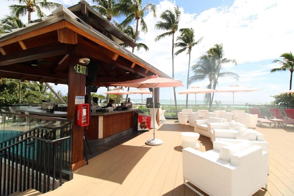 Alexander 511 Beachfront Condo With 2 Pools, Direct Beach Access, Sauna, Tikki Bar Miami Beach Bagian luar foto