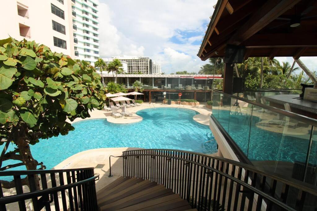 Alexander 511 Beachfront Condo With 2 Pools, Direct Beach Access, Sauna, Tikki Bar Miami Beach Bagian luar foto